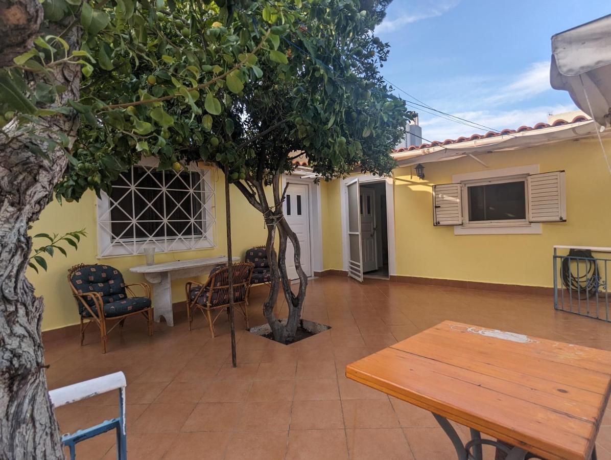 Λευτέρης Villa Isthmia Exterior photo